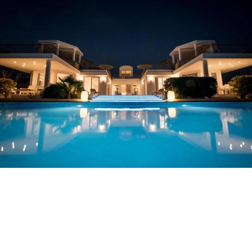 Villa Boutique Experience