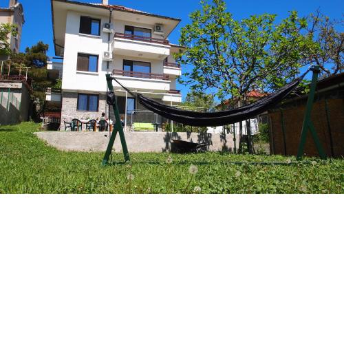 Villa Burkopolis