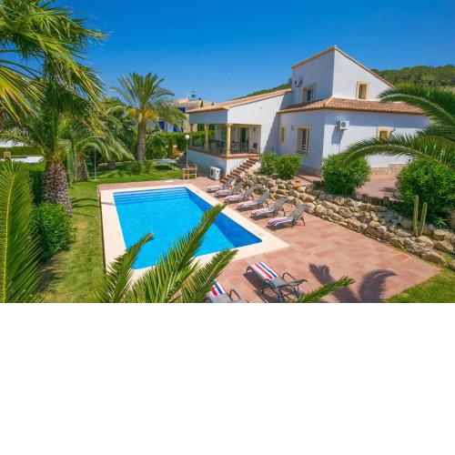 Villa Cabriel by Villa Plus