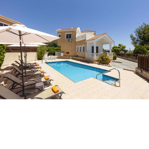 Villa Camelia by Villa Plus