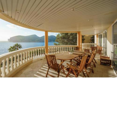 Villa Camp de Mar, Sea View