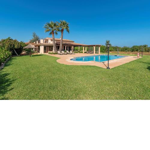 Villa Camp del Bosch by Sealand Villas