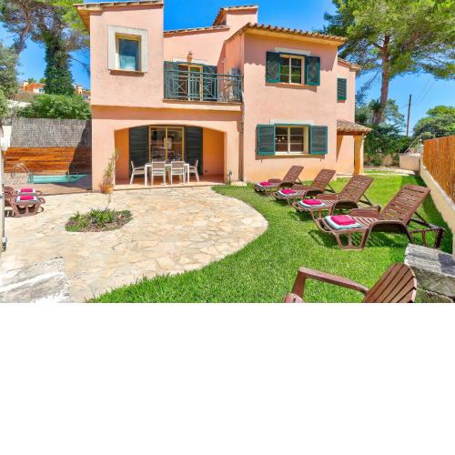 Villa Can Botana by Villa Plus
