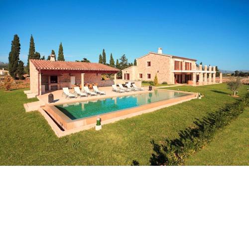 Villa Can Fiol by Sealand Villas