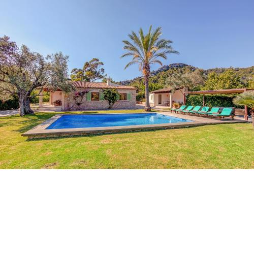 Villa Can Gallardo by Sealand Villas