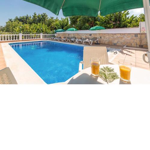Villa Cañadu Nerja by Ruralidays