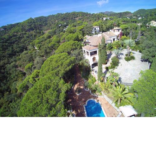 Villa Candela En La Colina