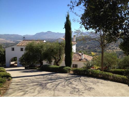 Villa Carmen Magnificent Country House in Serranía