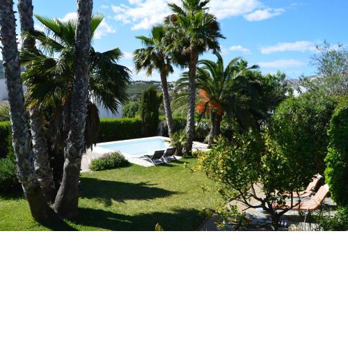 Villa Cerezos