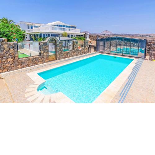 Villa Cervera