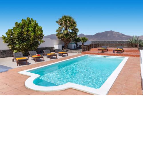 Villa Chinamar by Villa Plus