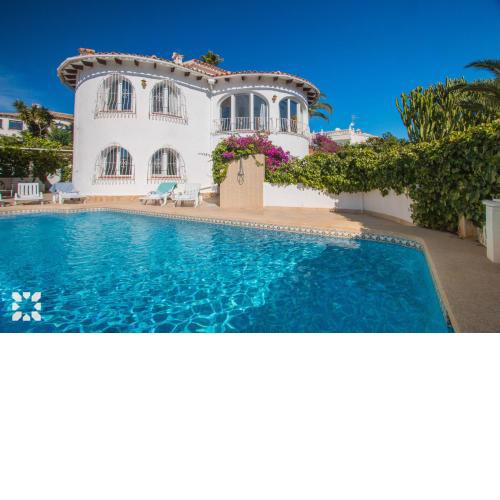 Villa Cilandro by Abahana Villas
