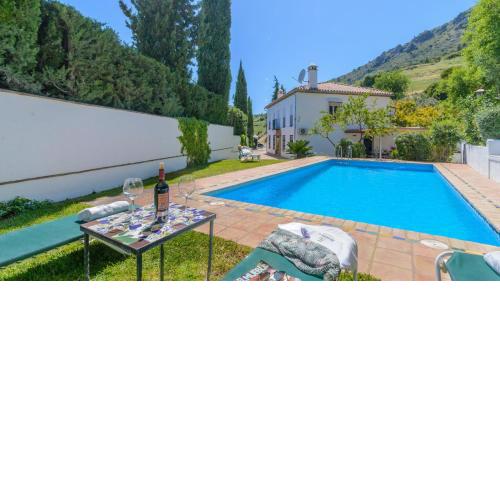 Villa Cipreses Gaucin by Ruralidays
