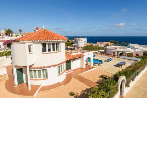 Villa Claudia by Villa Plus