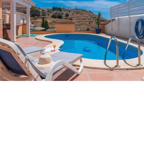 Villa Claudia Nerja by Ruralidays