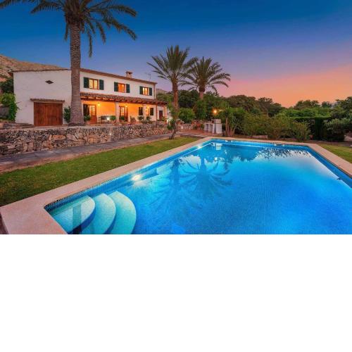 Villa Clavet by Villa Plus