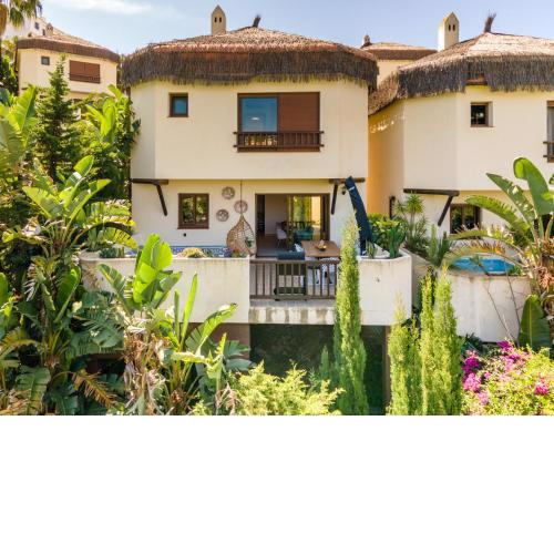 Villa close to the beach.