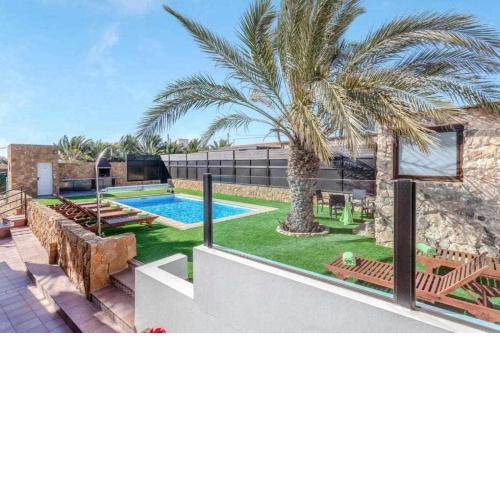 Villa cobas con piscina y privada
