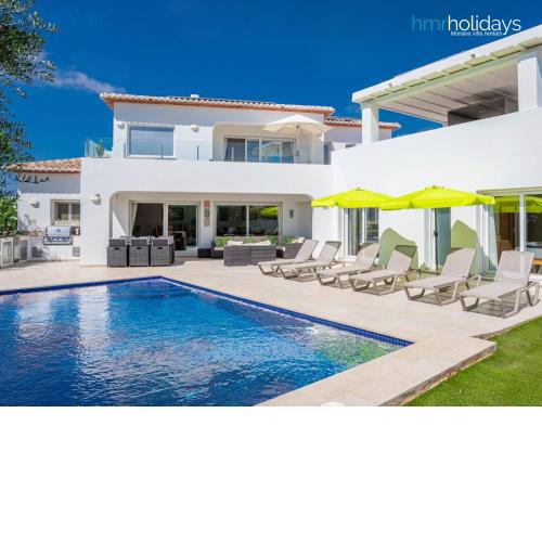 Villa Colina by HMR Holidays