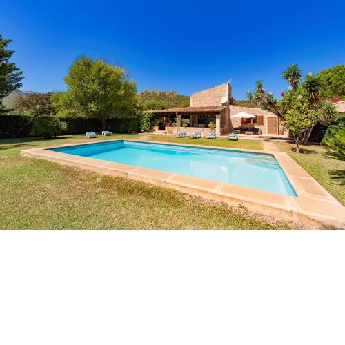 Villa Colonya by Sealand Villas