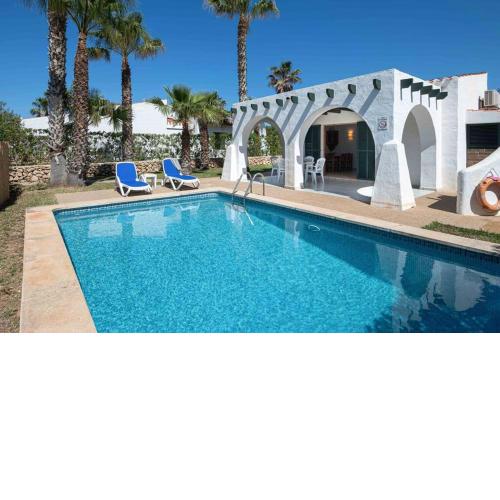 Villa con piscina cerca de mar y playa para 7 per.