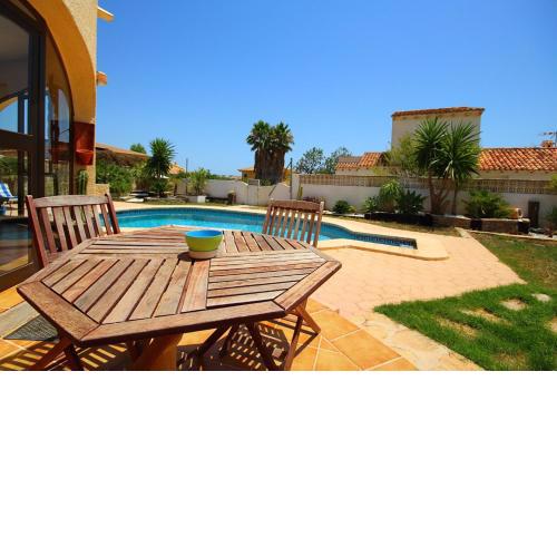 Villa con piscina privada - Benicolada