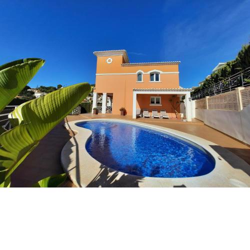 Villa con piscina privada