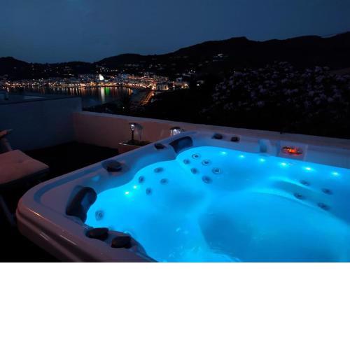 Villa con preciosas vistas y jacuzzi exterior