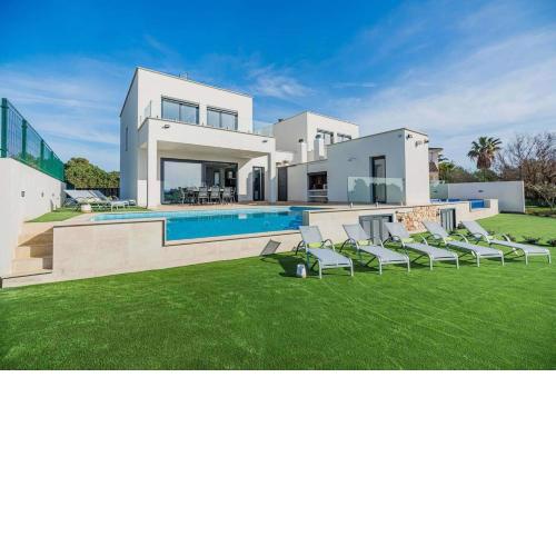 Villa Corb Mari I by Sealand Villas