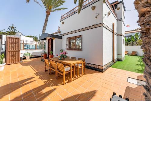 Villa Corralejo Bay Beachfront Corralejo By Holidays Home