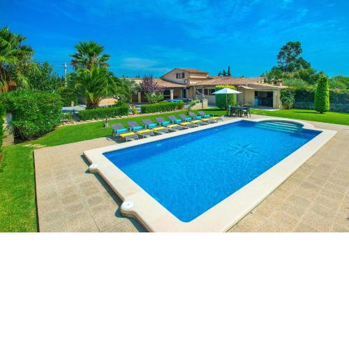 Villa Corralet by Villa Plus