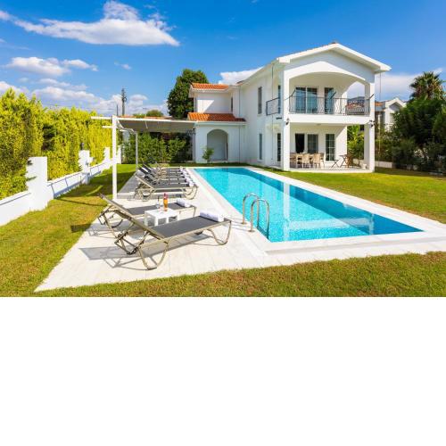 Villa Crystal