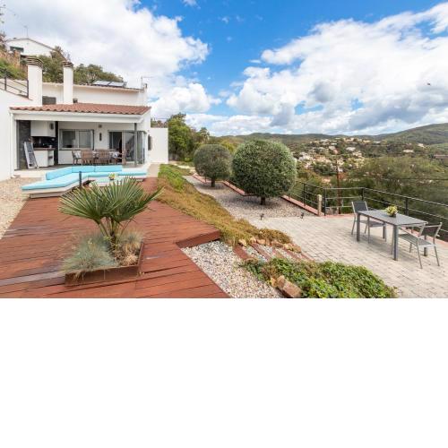 Villa Cuarenta y Dos