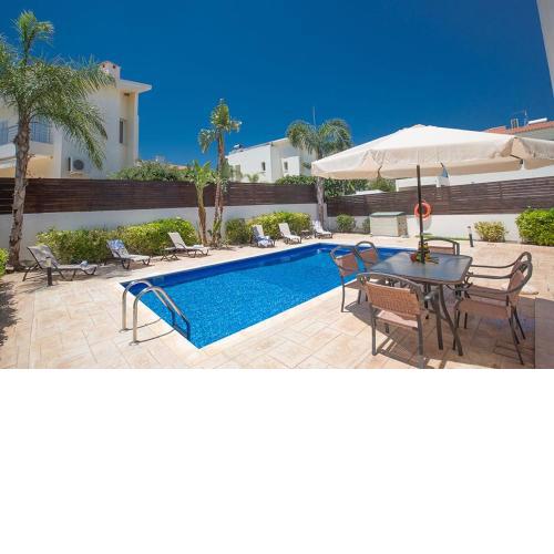 Villa Dafnis Chrysos - Modern 3 Bedroom Protaras Villa with Pool - Close to Fig Tree Bay Beach