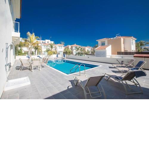 Villa Dafnis Platina - Lovely 4 Bedroom Protaras Villa with Private Pool - Close to the Beach