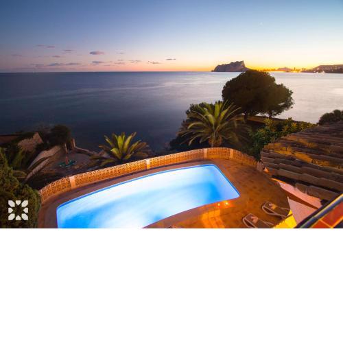 Villa Dauphin by Abahana Villas