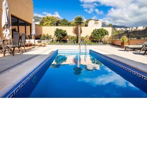 Villa de la Huerta con piscina privada y barbacoa