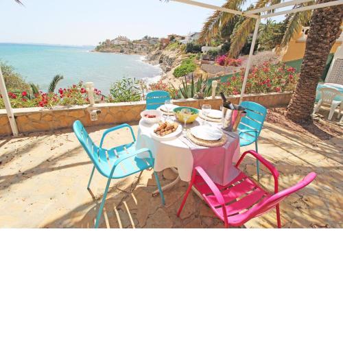 Villa de lujo,piscina, bbq y acceso privado playa