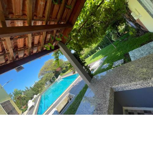 Villa de Luxe avec Vue sur Mer, Grand Jardin et Piscine Privée à Tabarka