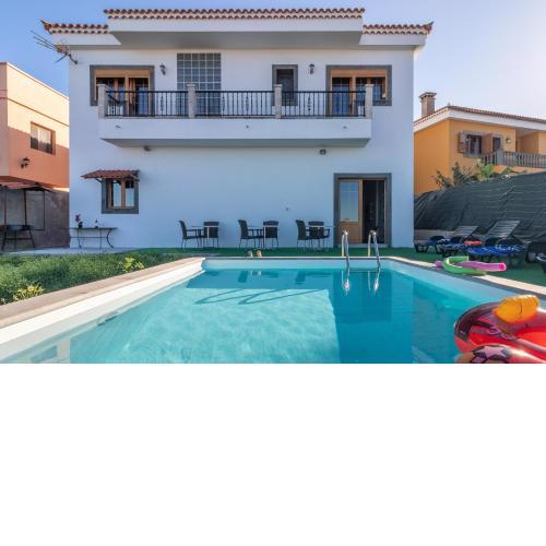 Villa de Pino