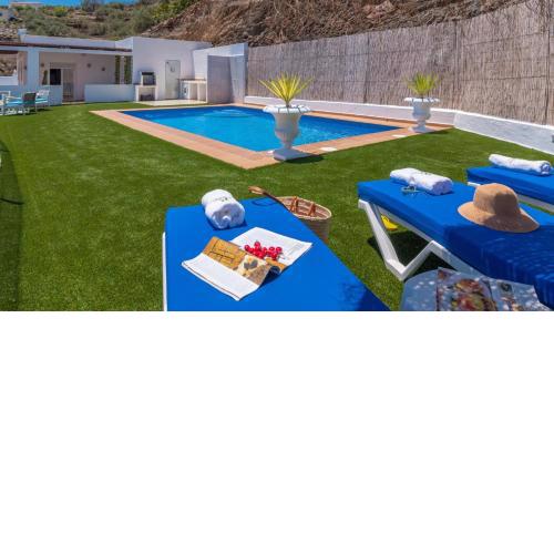 Villa Diego Torrox by Ruralidays