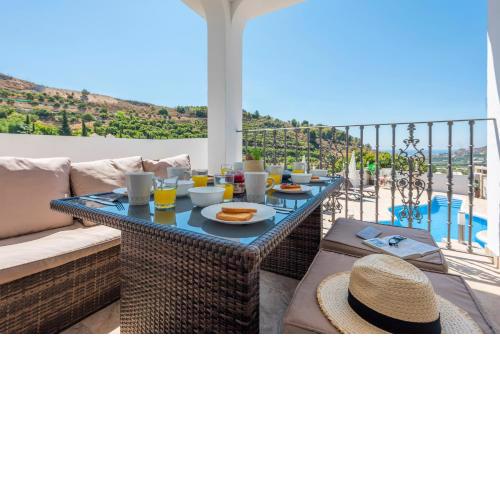Villa dos hermanas