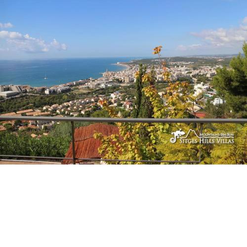 VILLA DUMAS WITH AMAZIING SEA VIEWS, A/C AND PRIVATE POOL