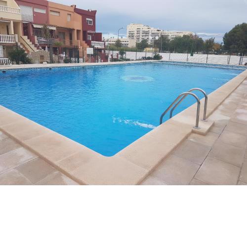 Villa Edu, piscina y playa