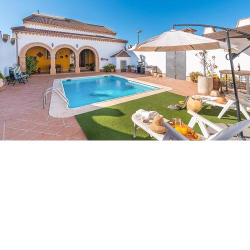 Villa el Señorío Alameda by Ruralidays