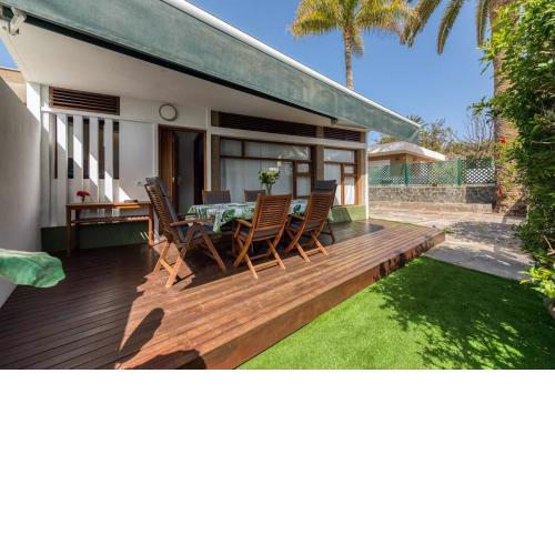 VILLA EL TRÉBOL DE 4 HOJAS, JUNTO AL MAR, PISCINA PRIVADA