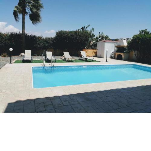 Villa Elena Gardens