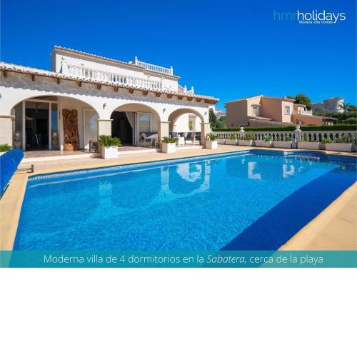 Villa Eliana by HMR Holidays