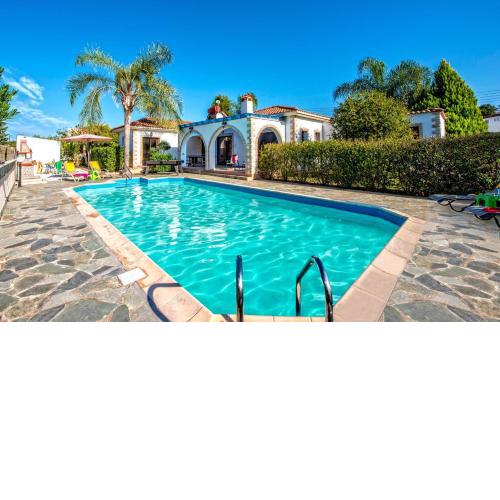 Villa Elissa by Villa Plus
