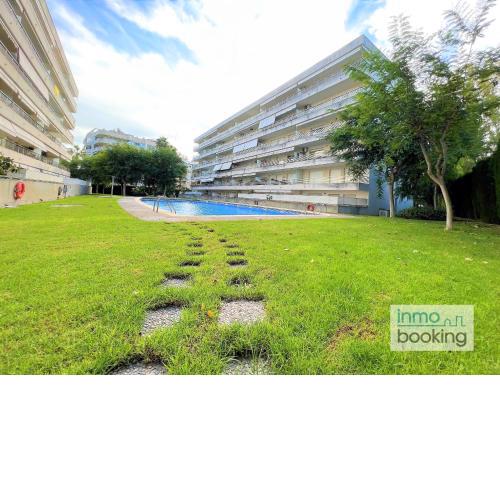 Villa Elvira Salou , con piscina y aparcamiento gratis